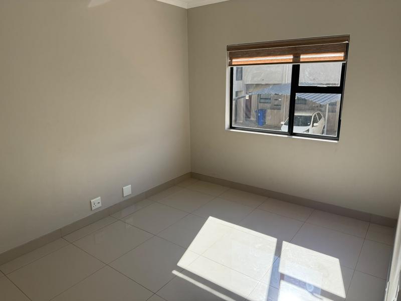 To Let 2 Bedroom Property for Rent in Erasmia Gauteng