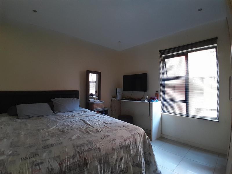2 Bedroom Property for Sale in Rooihuiskraal North Gauteng