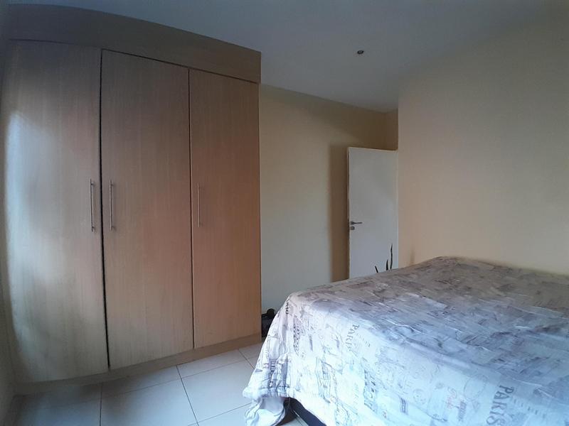 2 Bedroom Property for Sale in Rooihuiskraal North Gauteng