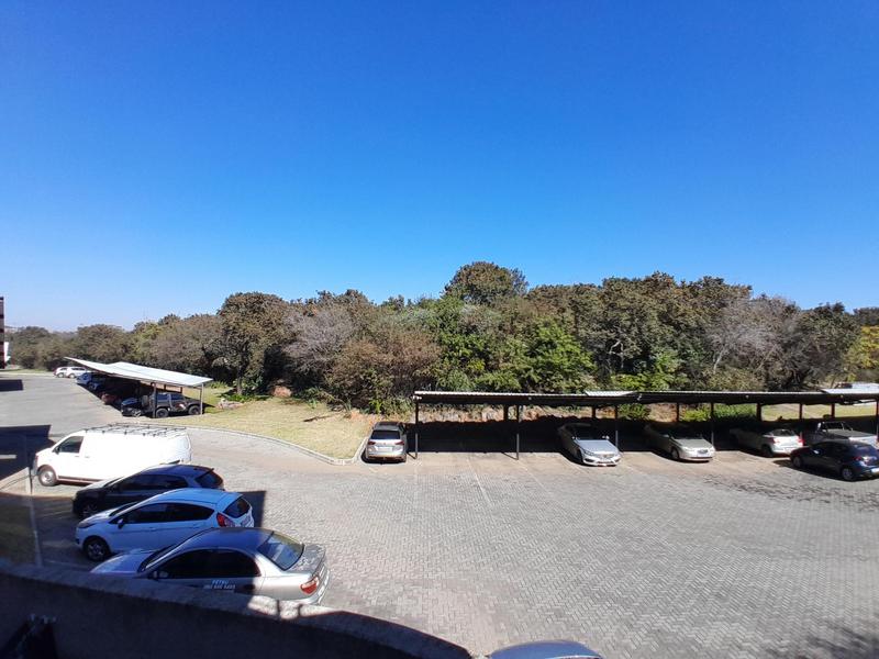2 Bedroom Property for Sale in Rooihuiskraal North Gauteng