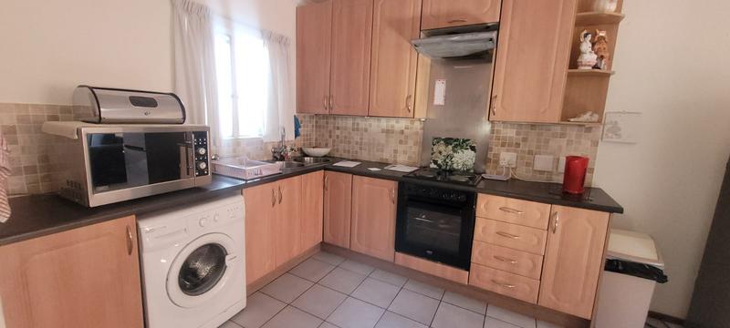 2 Bedroom Property for Sale in Mulbarton Gauteng
