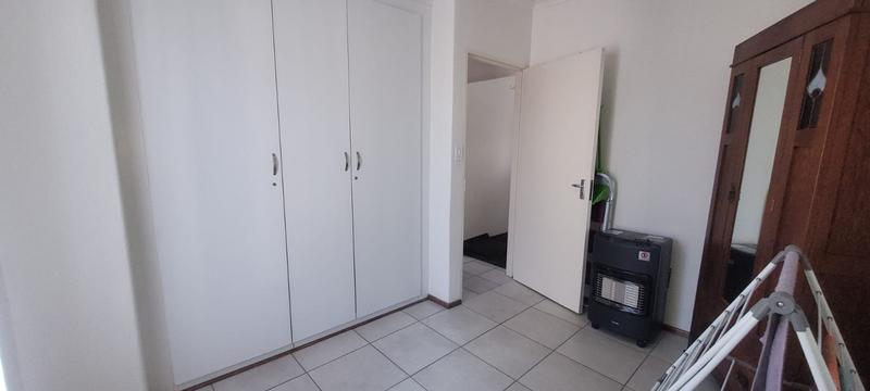2 Bedroom Property for Sale in Mulbarton Gauteng