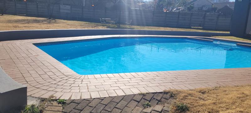 2 Bedroom Property for Sale in Mulbarton Gauteng