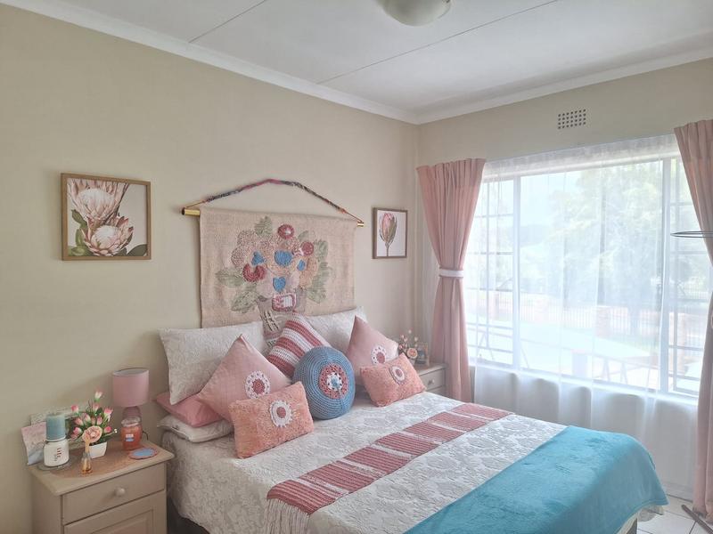 To Let 2 Bedroom Property for Rent in Dalview Gauteng