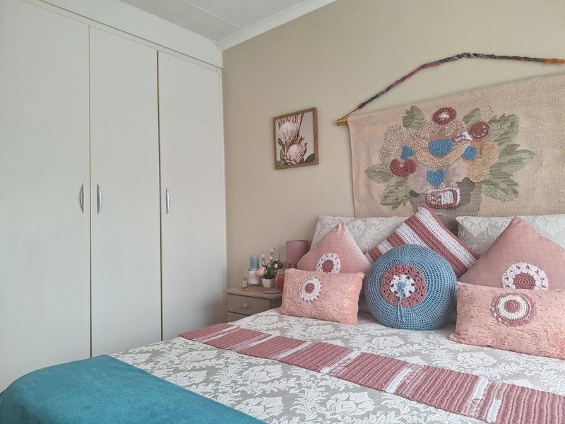 To Let 2 Bedroom Property for Rent in Dalview Gauteng