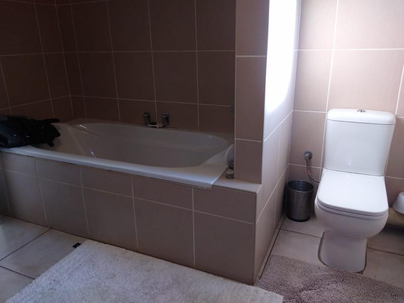 4 Bedroom Property for Sale in Wierda Park Gauteng