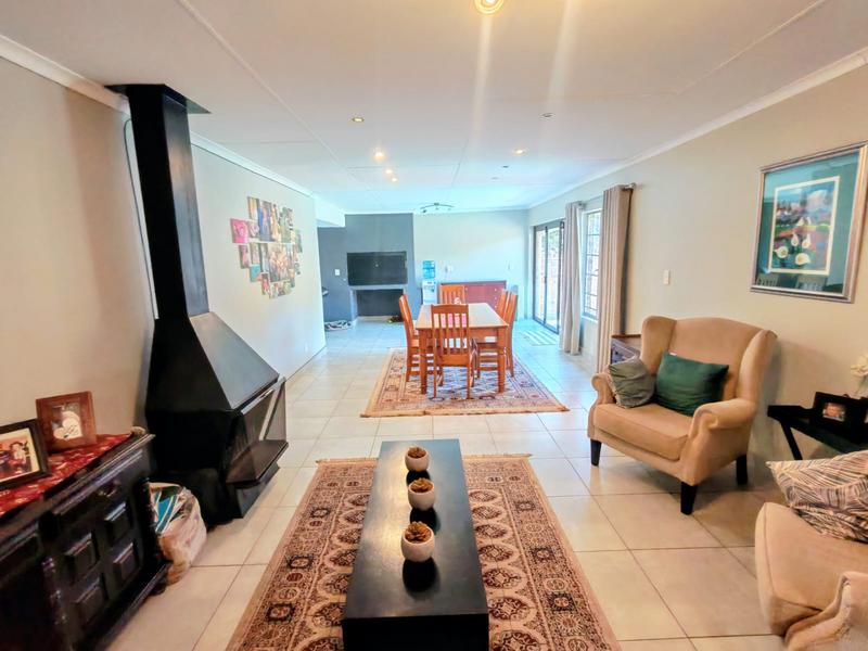 3 Bedroom Property for Sale in Wierdaglen Estate Gauteng