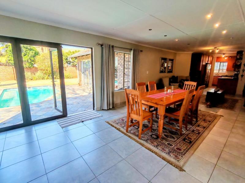 3 Bedroom Property for Sale in Wierdaglen Estate Gauteng