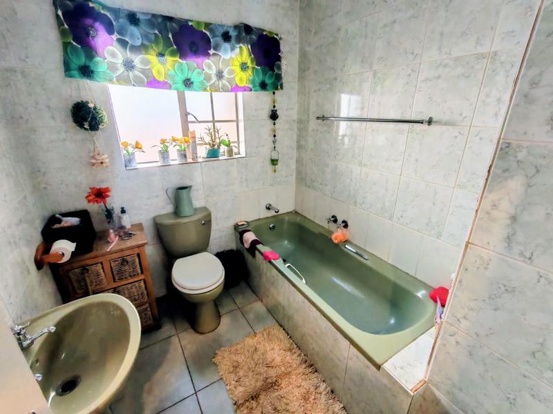 3 Bedroom Property for Sale in Wierdaglen Estate Gauteng