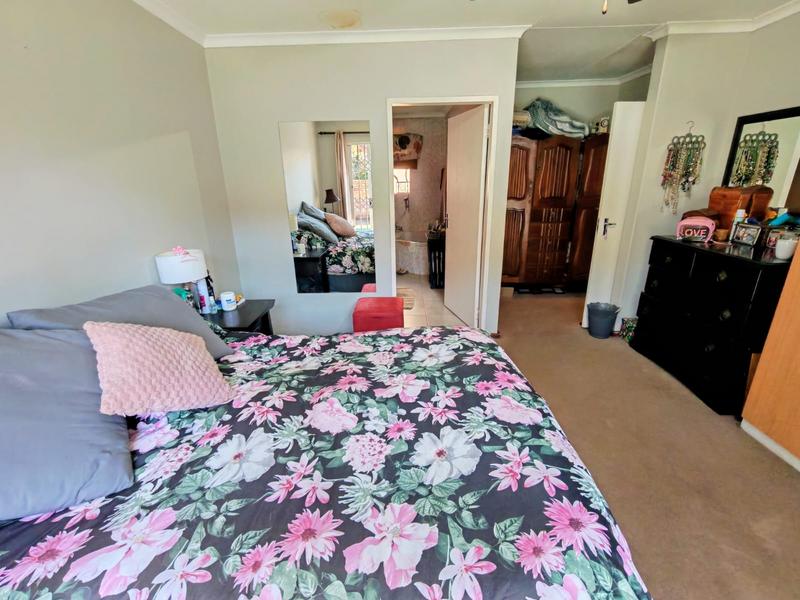 3 Bedroom Property for Sale in Wierdaglen Estate Gauteng