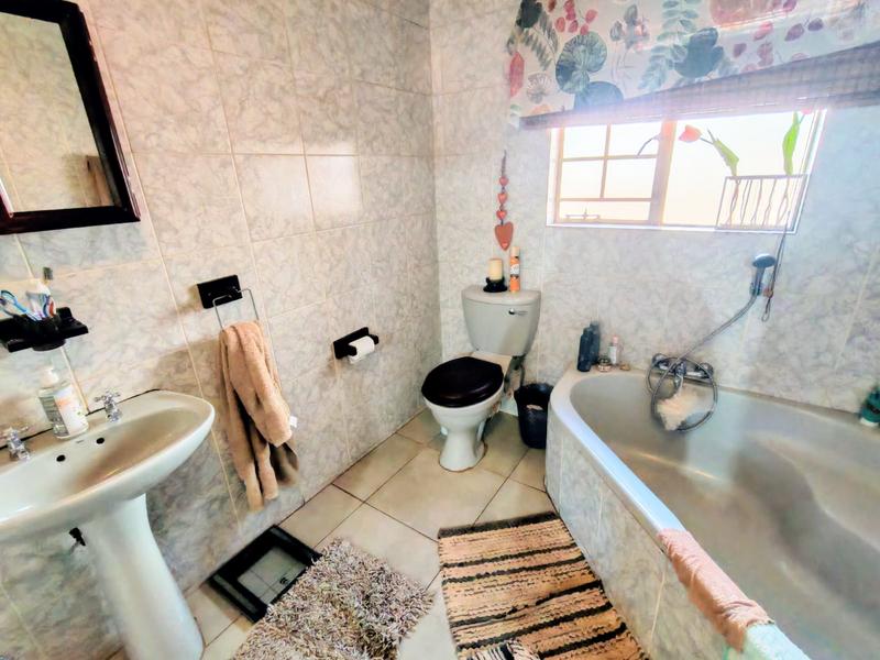 3 Bedroom Property for Sale in Wierdaglen Estate Gauteng