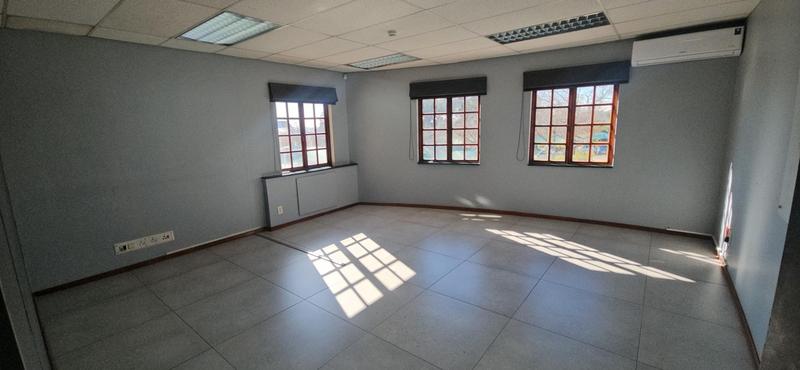To Let Commercial Property for Rent in Randjespark Gauteng