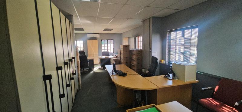 To Let Commercial Property for Rent in Randjespark Gauteng