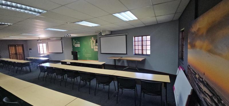To Let Commercial Property for Rent in Randjespark Gauteng