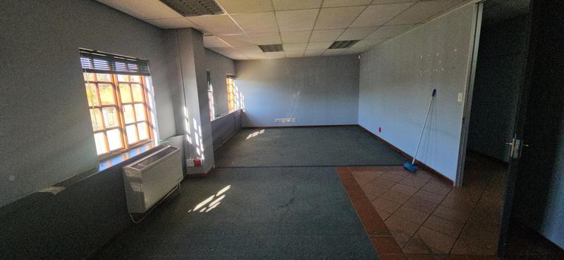 To Let Commercial Property for Rent in Randjespark Gauteng