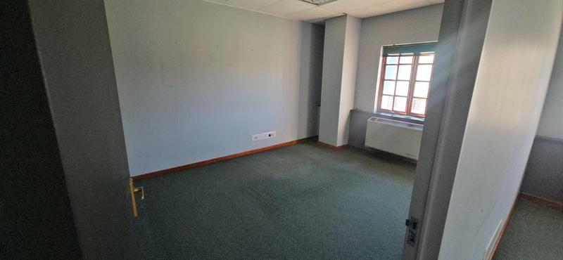 To Let Commercial Property for Rent in Randjespark Gauteng