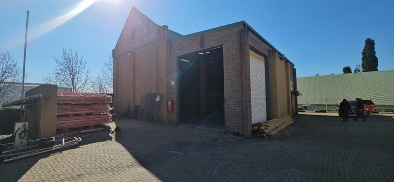 To Let Commercial Property for Rent in Randjespark Gauteng