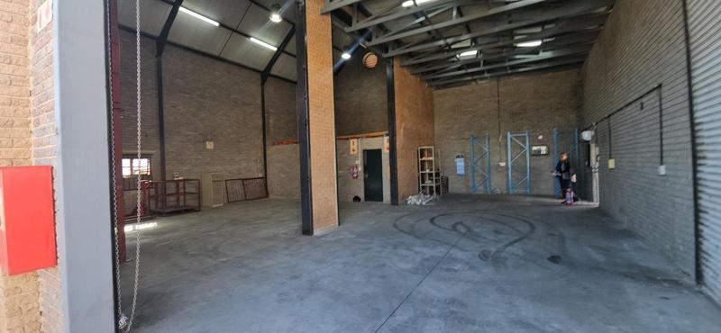 To Let Commercial Property for Rent in Randjespark Gauteng
