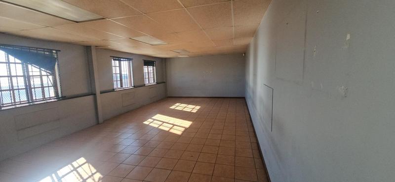 To Let Commercial Property for Rent in Randjespark Gauteng