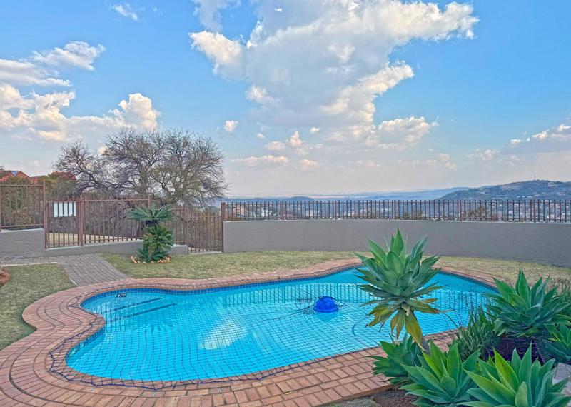 3 Bedroom Property for Sale in Bassonia Gauteng