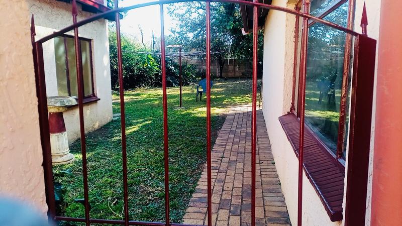 To Let 4 Bedroom Property for Rent in Albemarle Gauteng