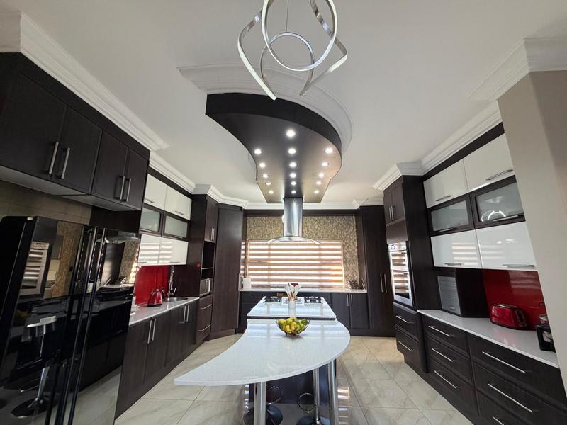 4 Bedroom Property for Sale in Blue Valley Golf Estate Gauteng