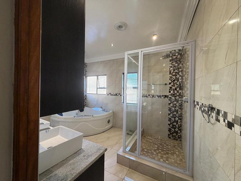 4 Bedroom Property for Sale in Blue Valley Golf Estate Gauteng