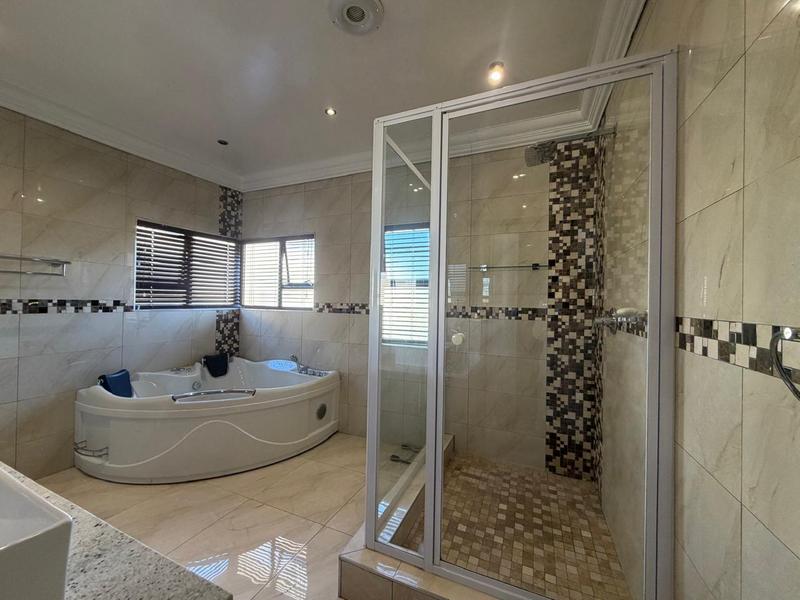 4 Bedroom Property for Sale in Blue Valley Golf Estate Gauteng