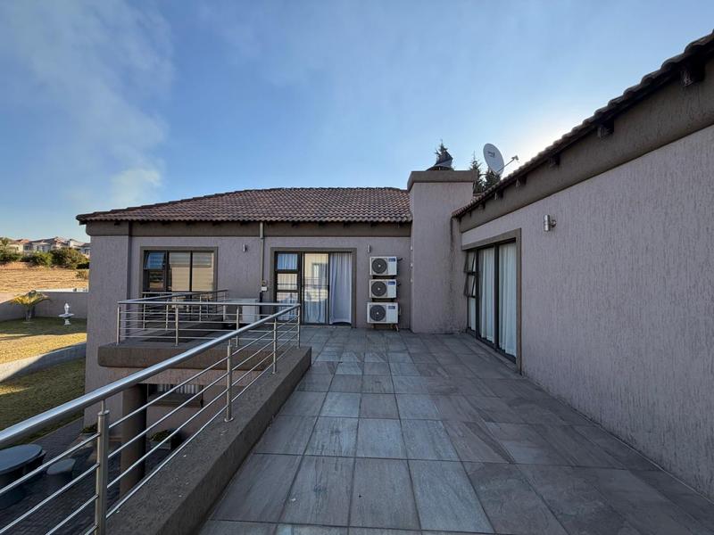 4 Bedroom Property for Sale in Blue Valley Golf Estate Gauteng