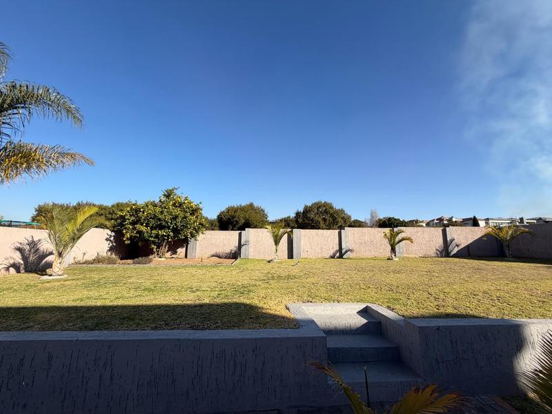 4 Bedroom Property for Sale in Blue Valley Golf Estate Gauteng