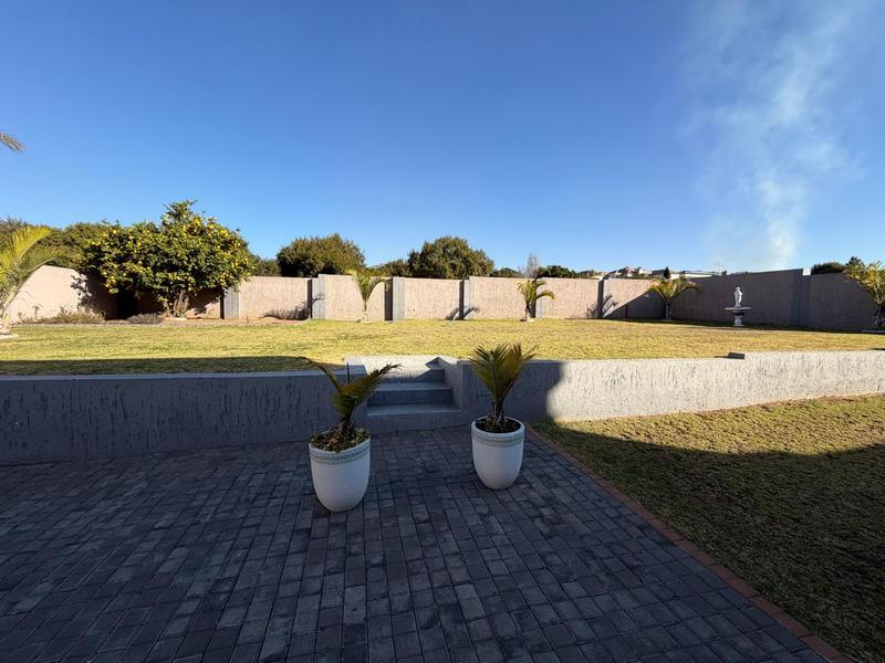 4 Bedroom Property for Sale in Blue Valley Golf Estate Gauteng