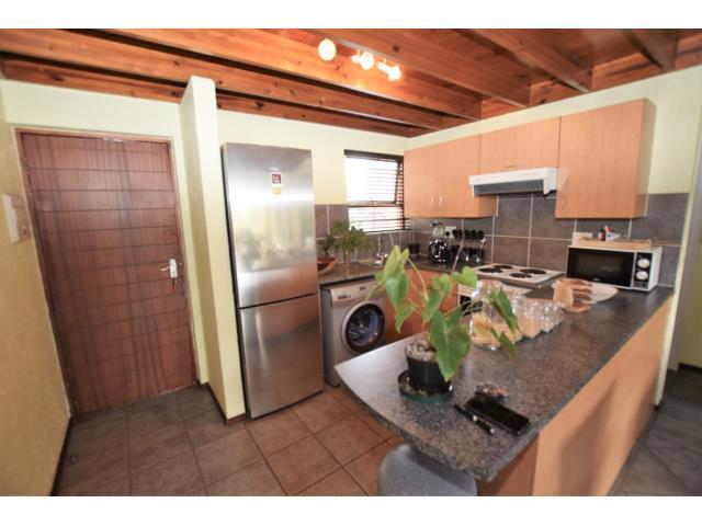 1 Bedroom Property for Sale in Lonehill Gauteng