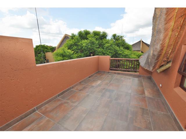 1 Bedroom Property for Sale in Lonehill Gauteng