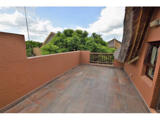 1 Bedroom Property for Sale in Lonehill Gauteng