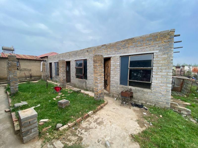 2 Bedroom Property for Sale in Tshepisong Gauteng