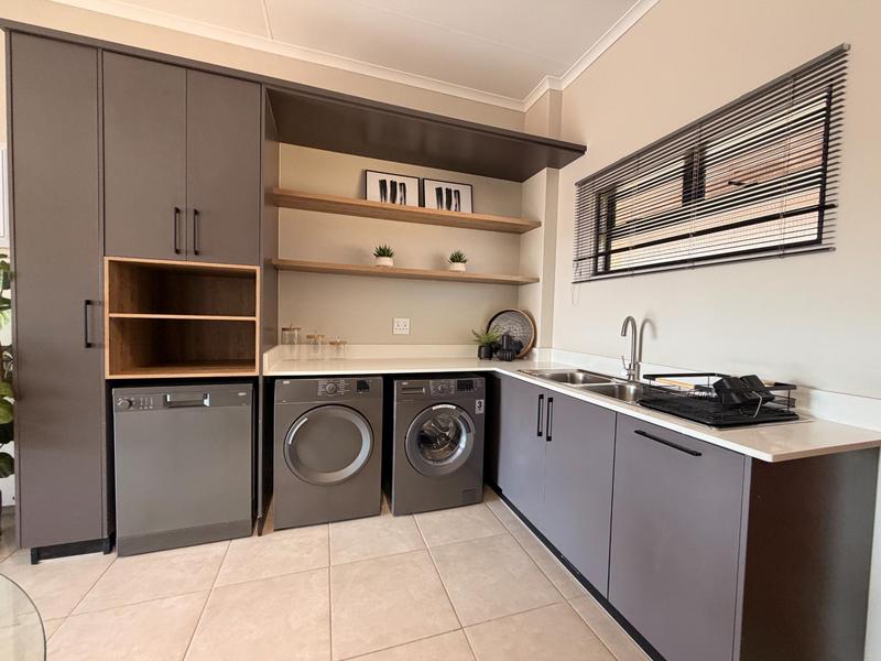 2 Bedroom Property for Sale in Rietvalleirand Gauteng
