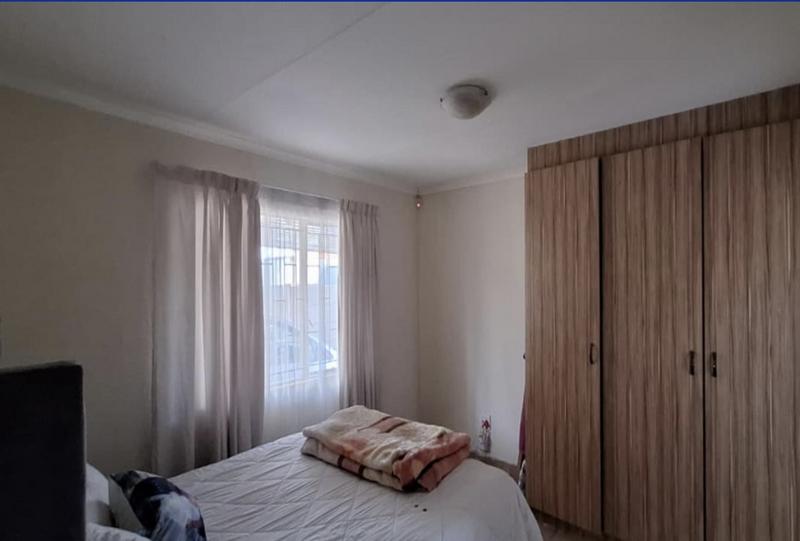 3 Bedroom Property for Sale in Albertsdal Gauteng
