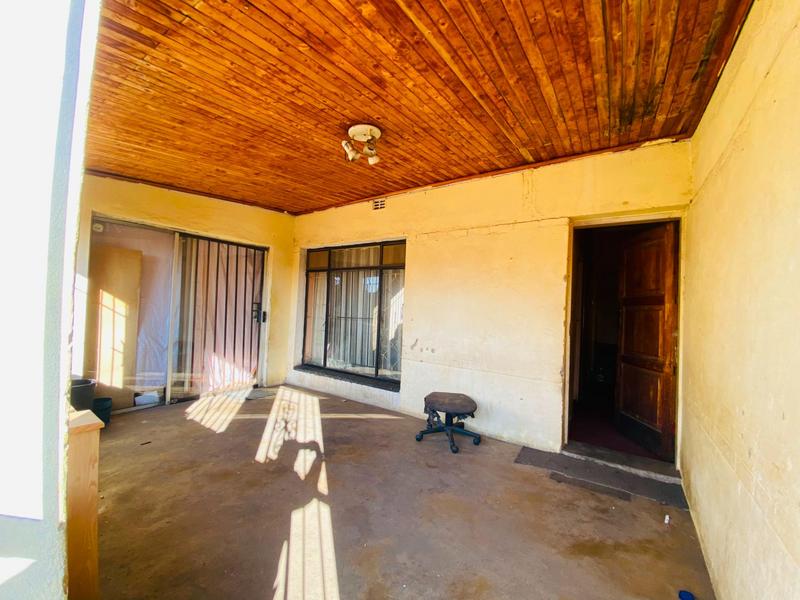 18 Bedroom Property for Sale in Delville Gauteng