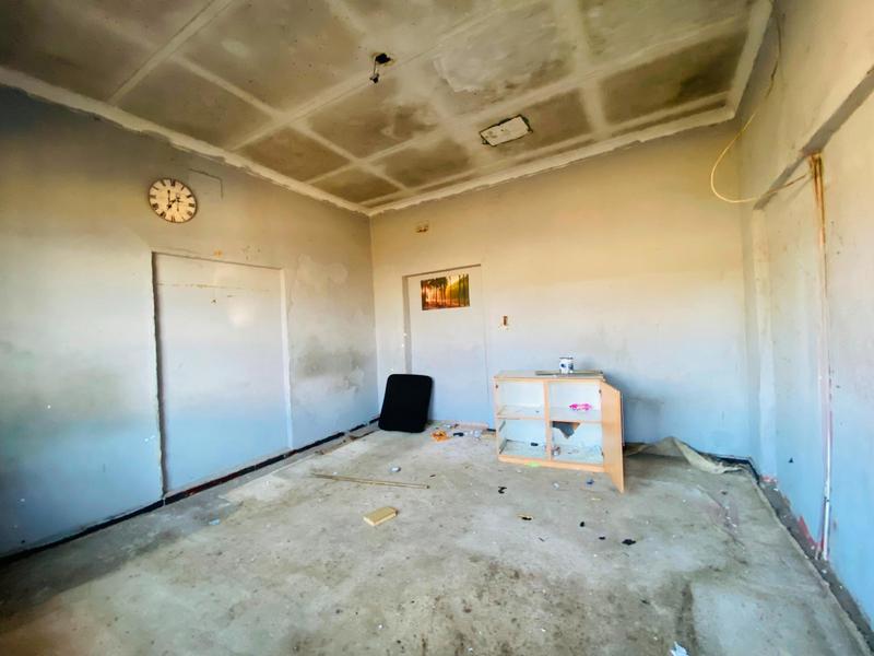 18 Bedroom Property for Sale in Delville Gauteng