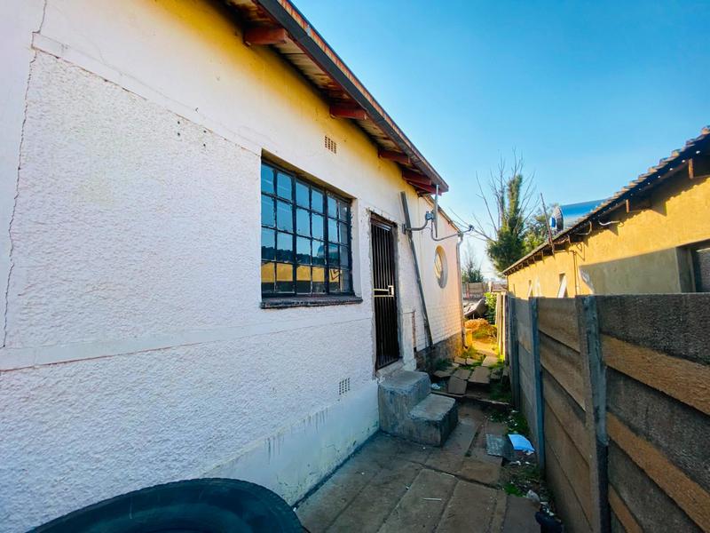 18 Bedroom Property for Sale in Delville Gauteng