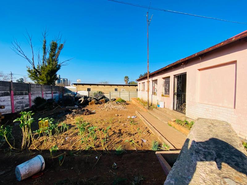 18 Bedroom Property for Sale in Delville Gauteng