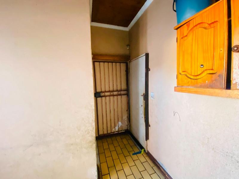 18 Bedroom Property for Sale in Delville Gauteng