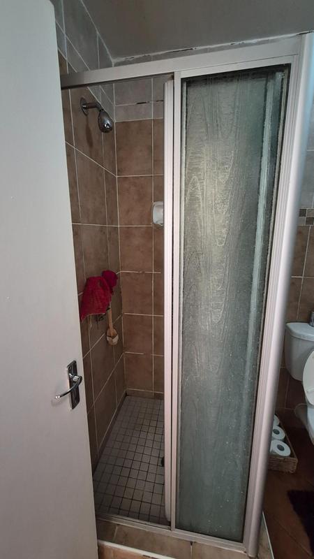 2 Bedroom Property for Sale in Die Hoewes Gauteng