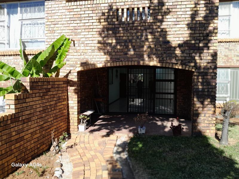 2 Bedroom Property for Sale in Bruma Gauteng