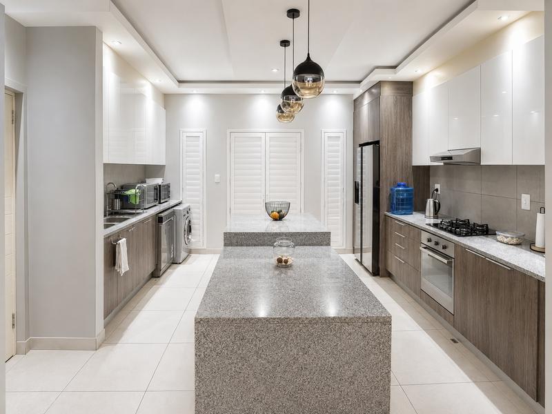 To Let 4 Bedroom Property for Rent in Bryanston Gauteng