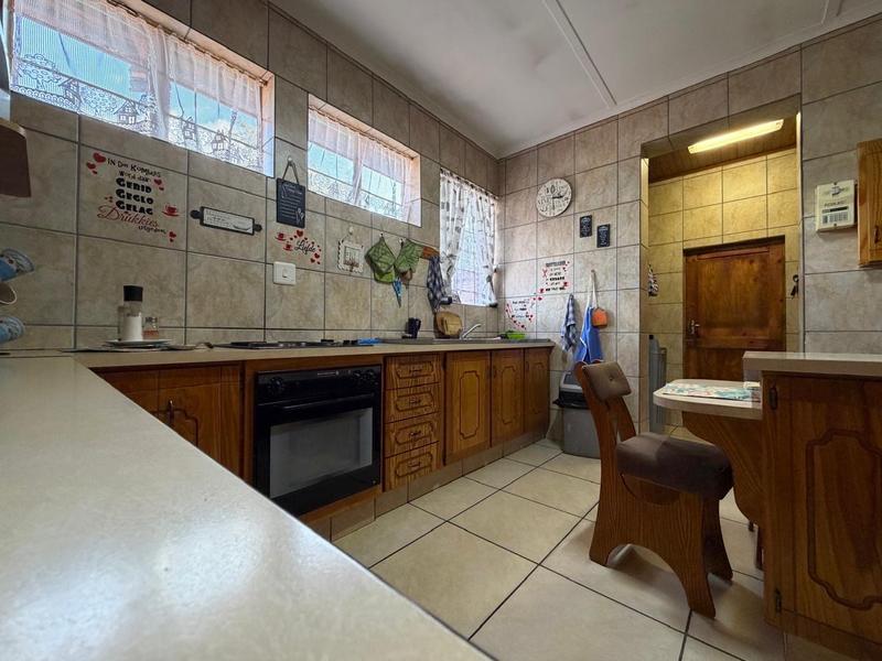 3 Bedroom Property for Sale in Vanderbijlpark CW 5 Gauteng