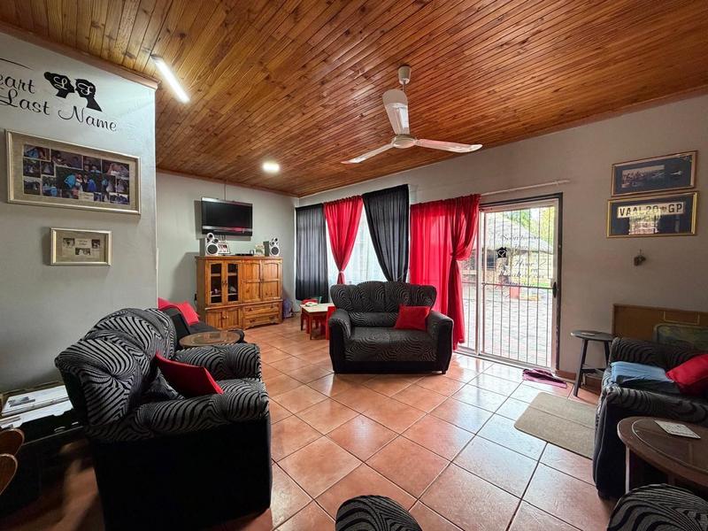 3 Bedroom Property for Sale in Vanderbijlpark CW 5 Gauteng