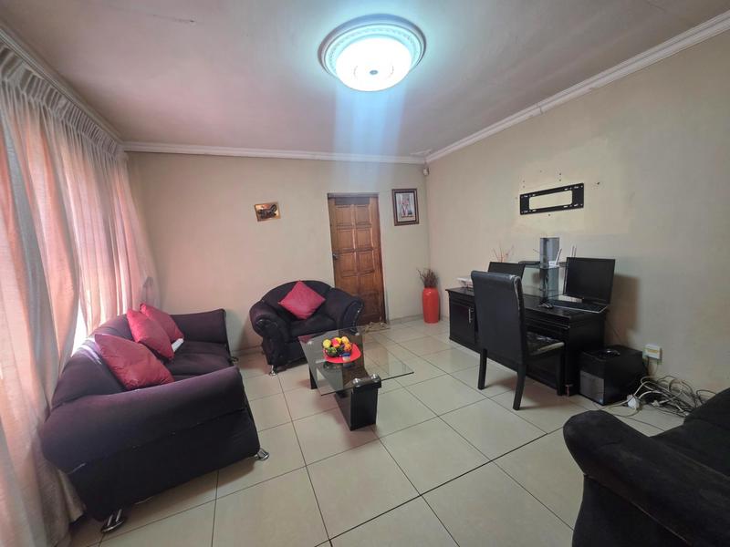 3 Bedroom Property for Sale in Dawn Park Gauteng
