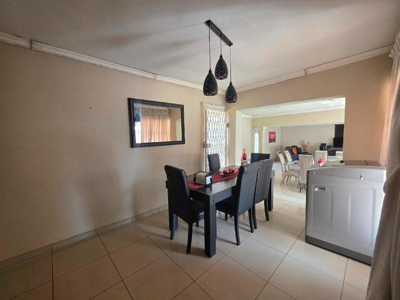 3 Bedroom Property for Sale in Dawn Park Gauteng