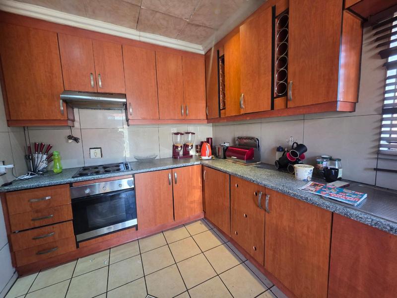 3 Bedroom Property for Sale in Dawn Park Gauteng